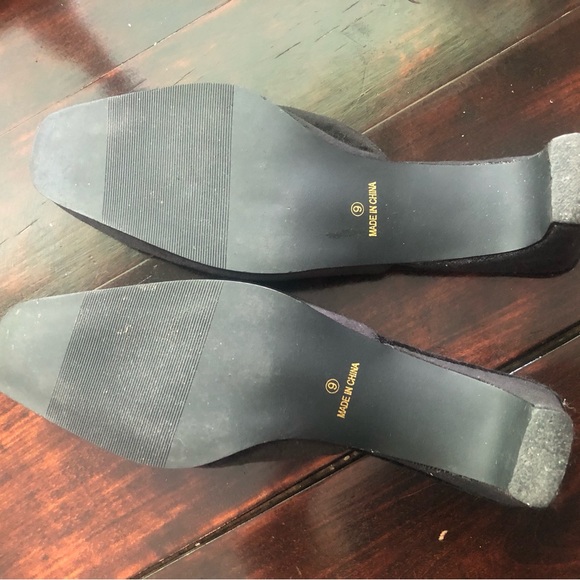 3/$25 VELVET HEELS 9 (*8-9 FIT) - Picture 8 of 9
